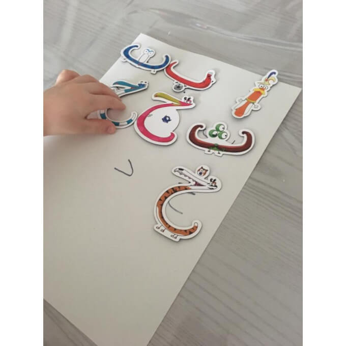 La Boite du Monde des Houroufs - Lettres Arabes - A partir de 3 ans La Boite du Monde des Houroufs - Lettres Arabes - A partir de 3 ans