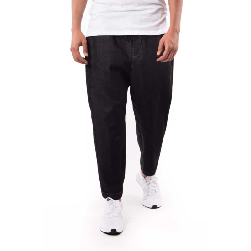 Saroual D1 Jeans Pantacourt - Coupe Djazairi - Noir Brut - Timssan Saroual D1 Jeans Pantacourt - Coupe Djazairi - Noir Brut - Timssan