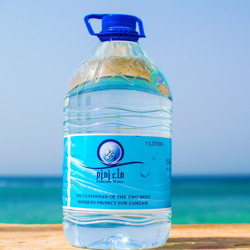 Eau de Zamzam 5 Litres - Mecca - Authentique - Arabie Saoudite Eau de Zamzam 5 Litres - Mecca - Authentique - Arabie Saoudite