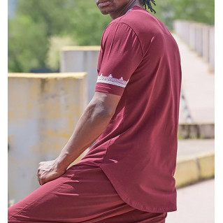T-Shirt Etniz Bordeaux - Motif Oriental Brodé - Qaba'il : Manches Courtes New 2021 T-Shirt Etniz Bordeaux - Motif Oriental Brodé - Qaba'il : Manches Courtes New 2021