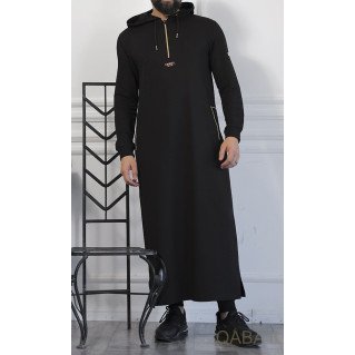 Qamis Long Basic avec Capuche - Noir et Or - Qaba'il : HOOD GS Qamis Long Basic avec Capuche - Noir et Or - Qaba'il : HOOD GS