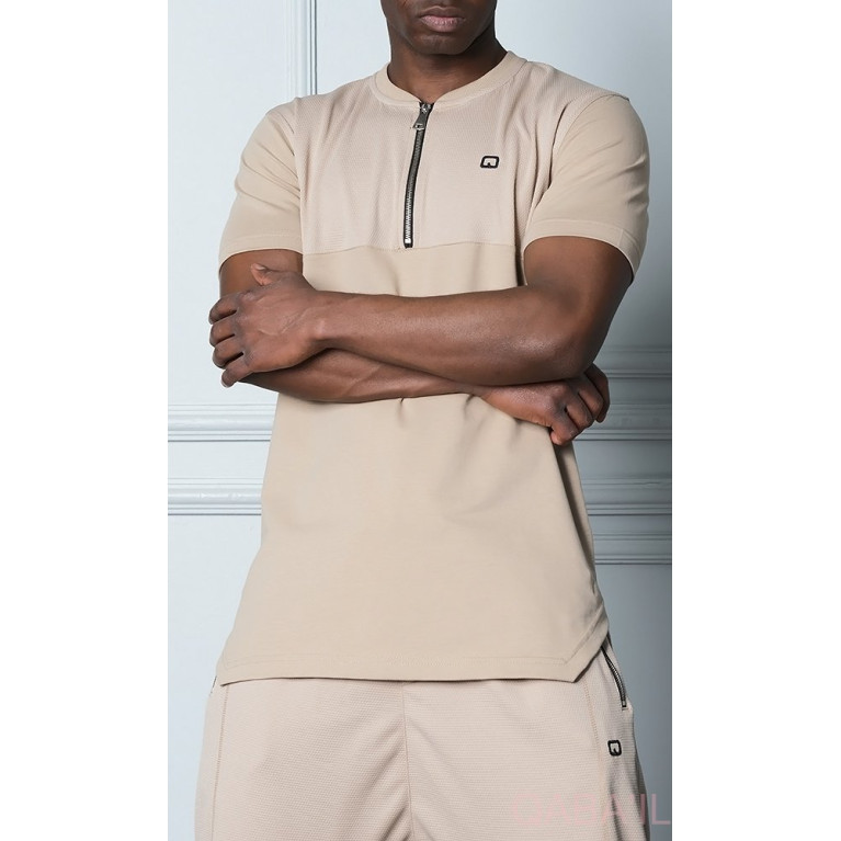 Tshirt Zippé et Pantacourt Beige, Ensemble Qaba'il : Aisance