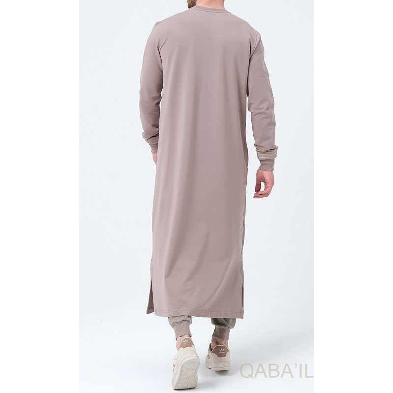 Qamis Long - Taupe et Broderie Taupe - Qaba'il : Sham Qamis Long - Taupe et Broderie Taupe - Qaba'il : Sham