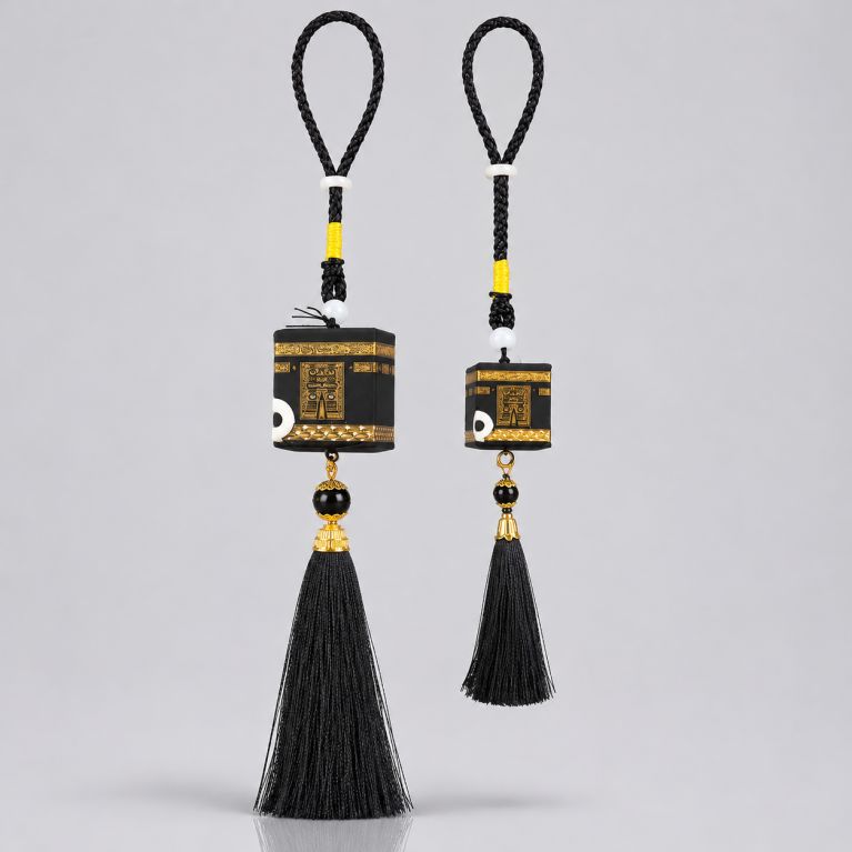 Suspension Kaaba pour rétroviseur – Décoration voiture avec pompon noir